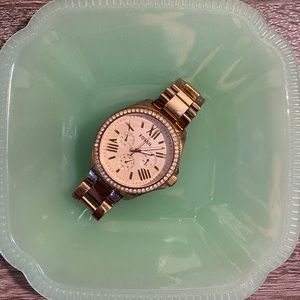 Rose gold fossil watch